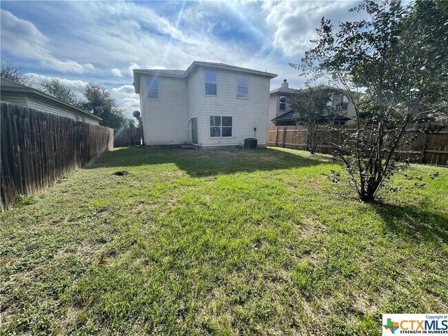 Foto del edificio - 3976 Trinity Trail