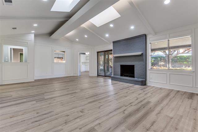 Foto del edificio - 5529 Tanbark Rd