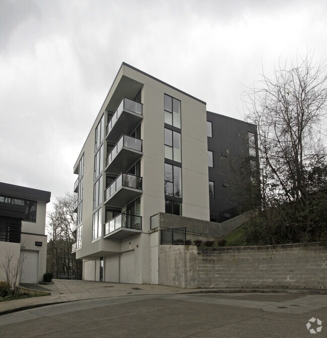 Foto del edificio - Sophia's View Condominiums