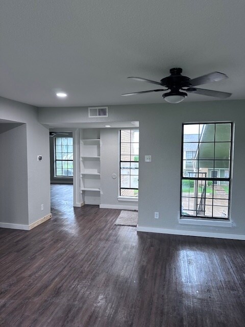 Building Photo - 5813 Lake Hubbard Pky