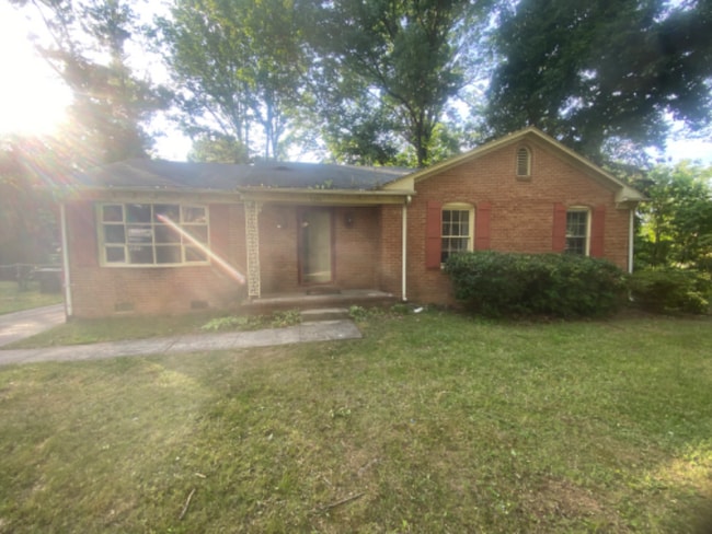 Building Photo - 3210 Delmonte Dr