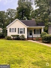 Building Photo - 103 Saynor Cir