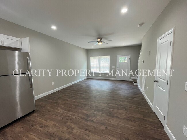 Foto del edificio - 4665 Fairfield Farm Rd