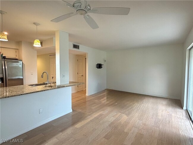 Foto del edificio - 1001 Foxfire Ln