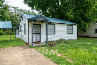 Building Photo - 1421 Rayfield Dr