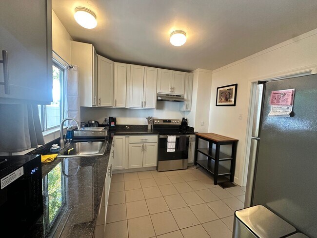 Foto del edificio - 1539-1541 E. 38th St