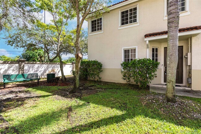 Building Photo - 21431 NW 13th Ct