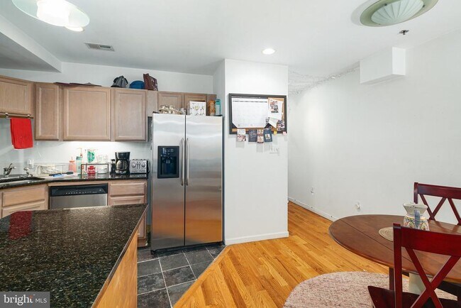 Building Photo - 1520 Kater St