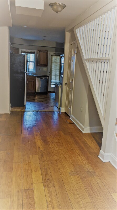 Primary Photo - 1009 Sterrett St