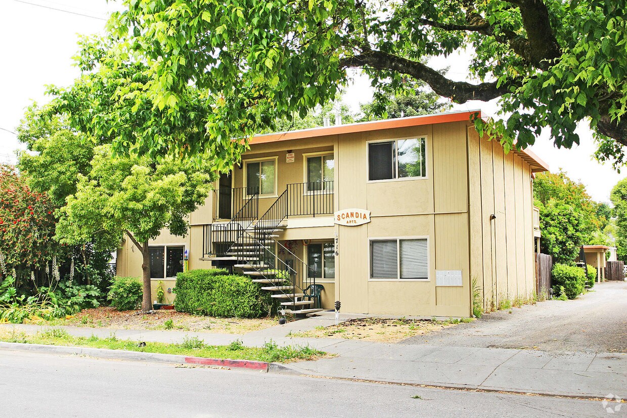 716 Humboldt St, Santa Rosa, CA 95404 Apartments in Santa Rosa, CA