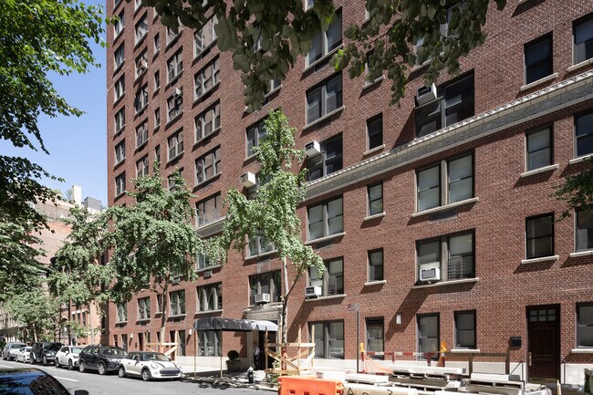 Building Photo - 1120 Park Ave