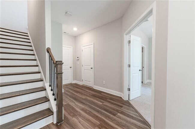 Foto del edificio - 5051 Pinckney Ln