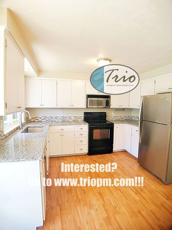 Foto del edificio - 3323 Honeywood St
