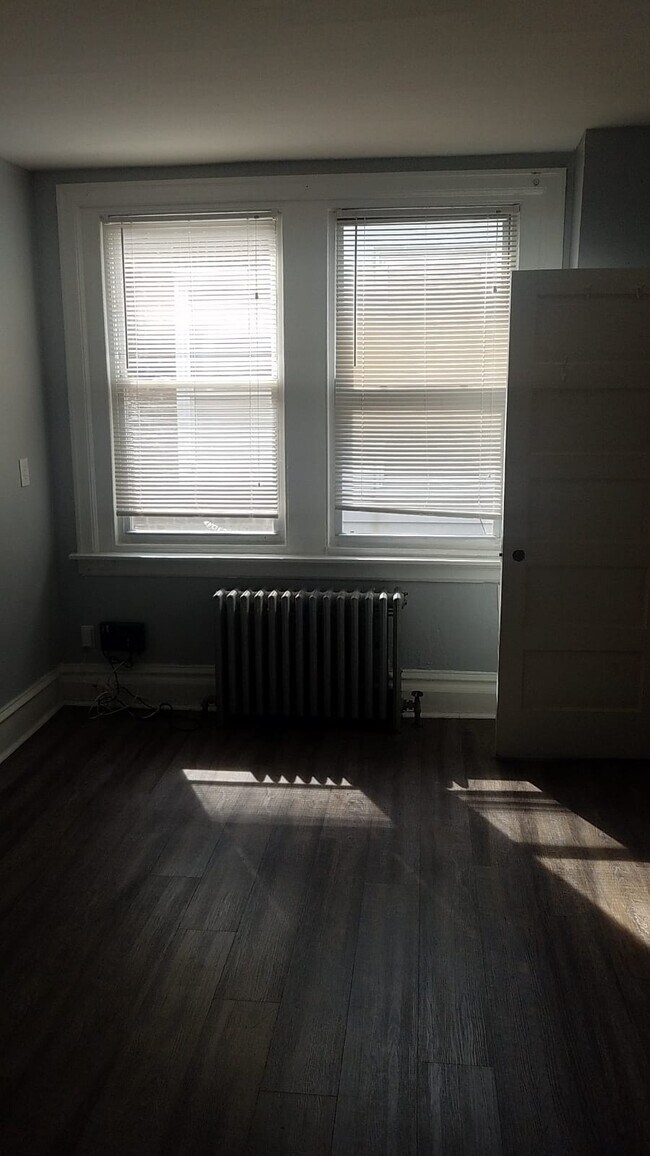 Building Photo - 1221 Cottman Ave