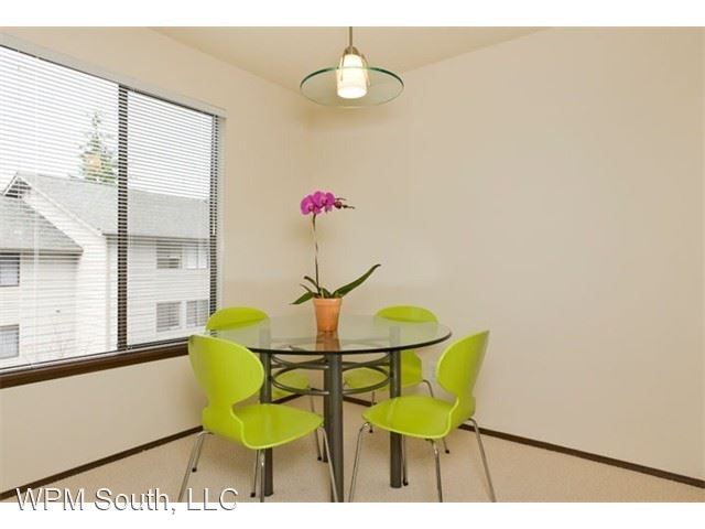 Foto del edificio - 12221 Bel Red Rd