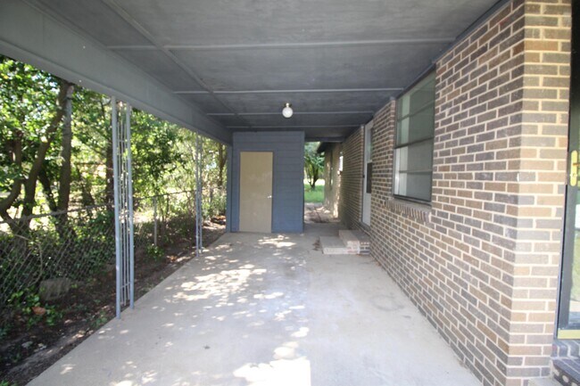 Foto del edificio - 410 Williams St