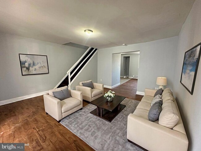 Photo - 609 N Wilton St Townhome