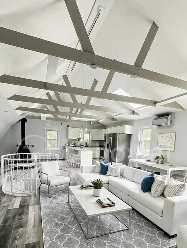 Building Photo - 80 Cedarhurst Ave