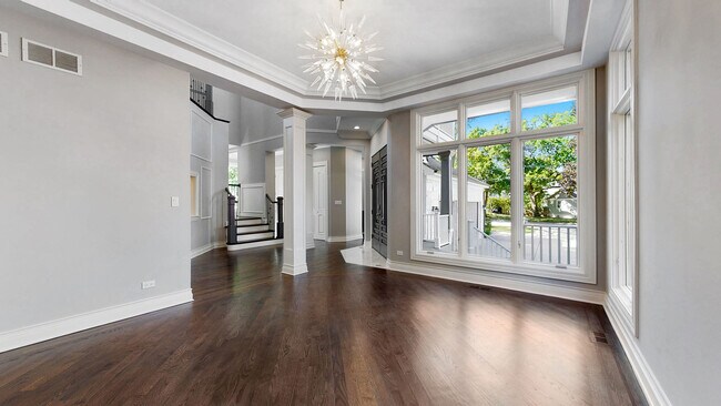 Building Photo - 2117 Wilmette Ave