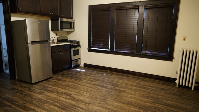 Foto del edificio - 2086 Marshall Ave