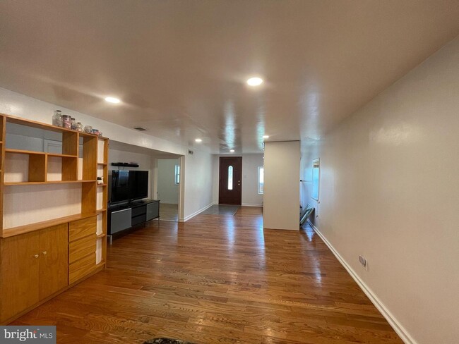 Foto del edificio - 1111 60th Ave