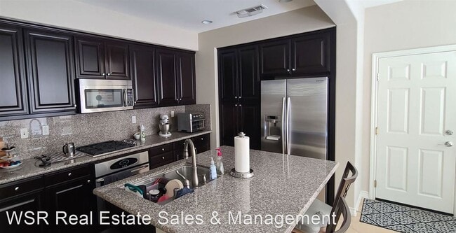 Foto del edificio - 3 br, 2.5 bath House - 1450 Charleston St.