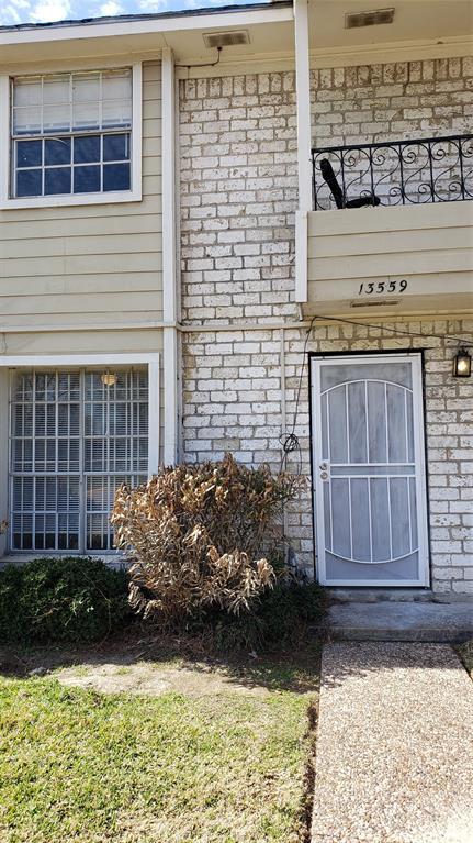 Primary Photo - 13559 Castilian Dr