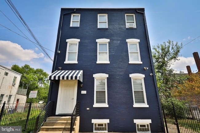 Photo - 3717 Frankford Avenue Unit 3 House