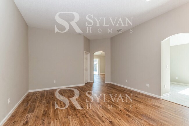 Foto del edificio - Don't miss out on this lovely 3BR 2BA home