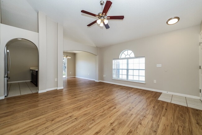 Building Photo - 30250 Rattana Ct