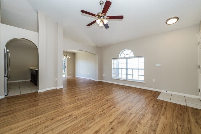 Foto del edificio - 30250 Rattana Ct