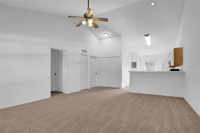Building Photo - 3651 N Goldenrod Rd