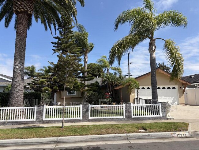 Building Photo - 17542 Wrightwood Ln