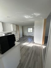 Building Photo - 20 Wilfred St
