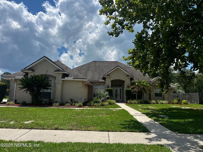 Foto del edificio - 10310 Hamlet Glen Dr