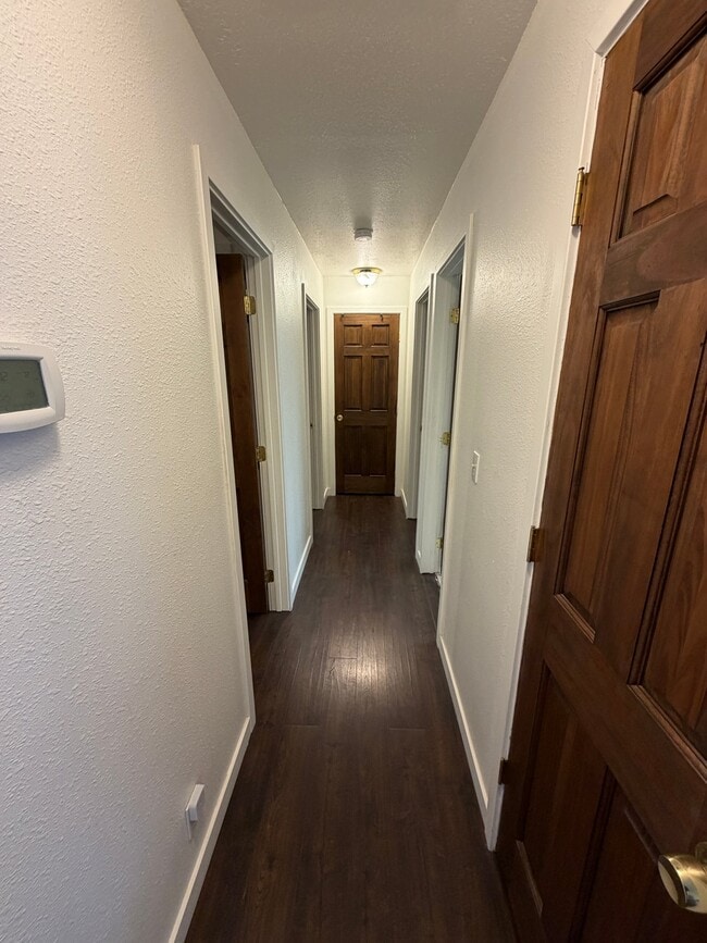 Building Photo - 127 Goodall St