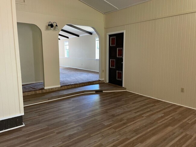 Foto del edificio - 3 Bedroom Available in Broken Arrow School...