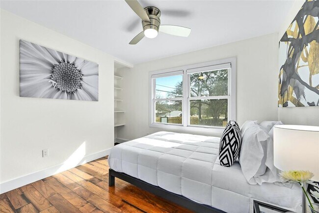 Foto del edificio - 2801 Cedarview Dr