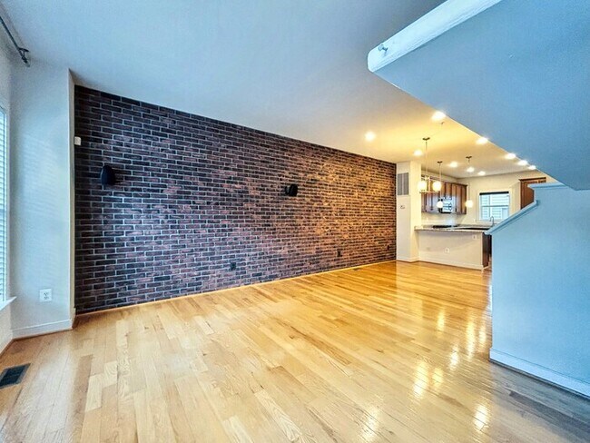 Foto del edificio - 4159 Rush St