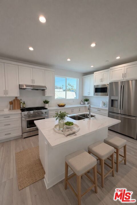 Foto del edificio - 121 E 223rd St