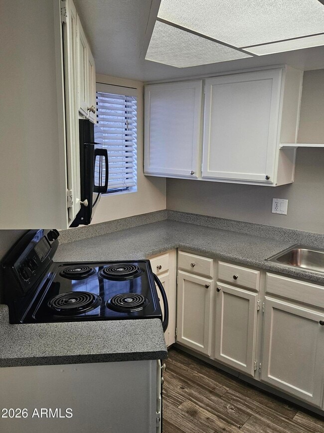 Foto del edificio - 835 N Granite Reef Rd