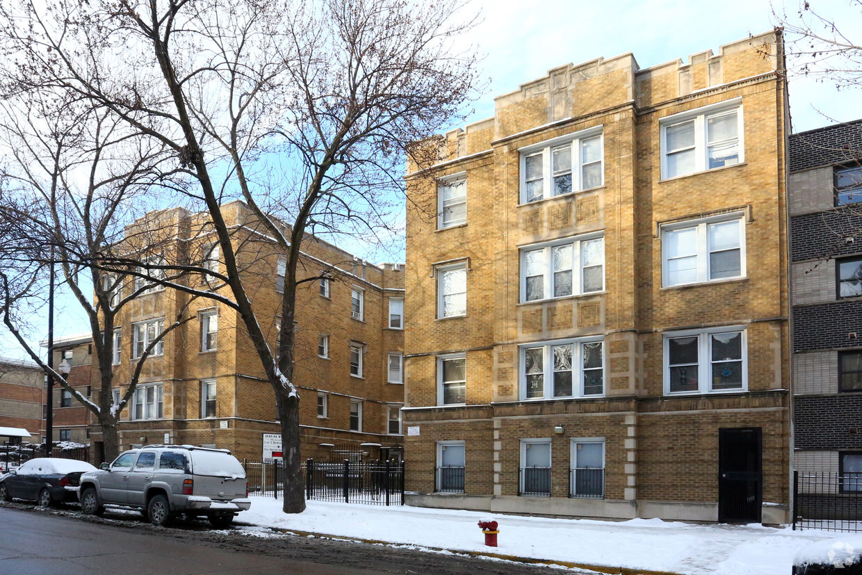 Building Photo - Rogers Park Apartments