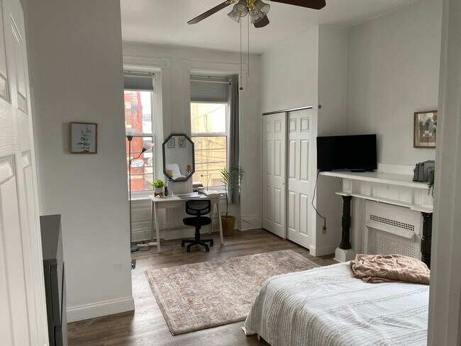 Foto del edificio - 2226 Jane St