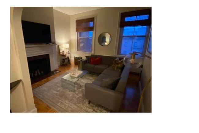 Foto del edificio - 250 Commonwealth Ave