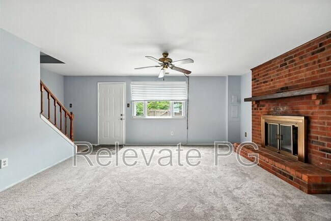 Foto del edificio - 9661 Springfield Woods Ct