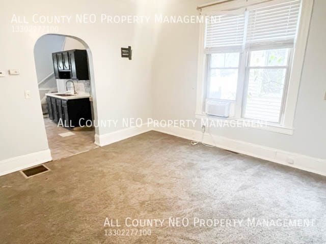 Building Photo - 1852 W 45th St