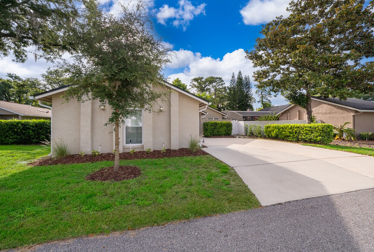 Foto principal - 708 Wilson Rd