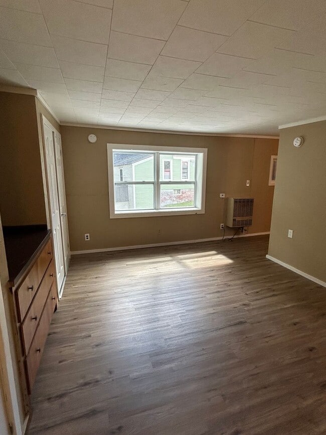 Foto del edificio - 141 College Ave