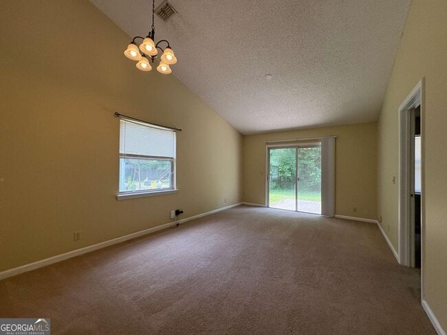 Building Photo - 233 W Lakemont Dr