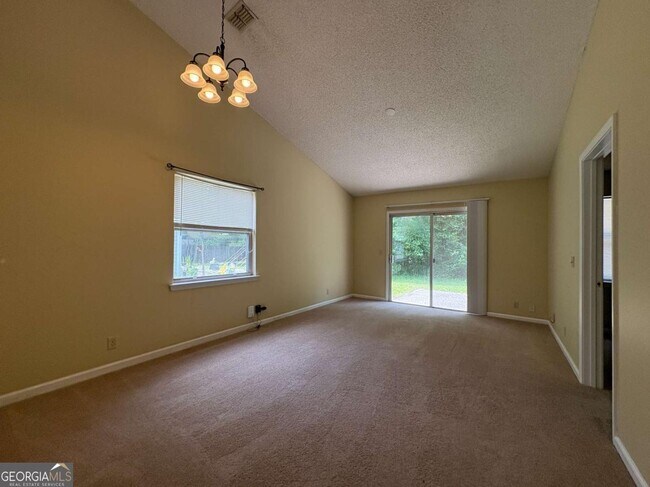 Foto del edificio - 233 W Lakemont Dr